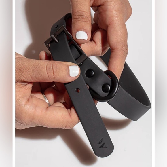 WILDONE waterproof collar NWT - Picture 2 of 6